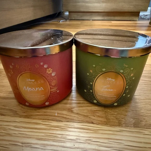 Bath and Body Works Disney Princess Tiana and Moana Candles - Picture 2 of 2